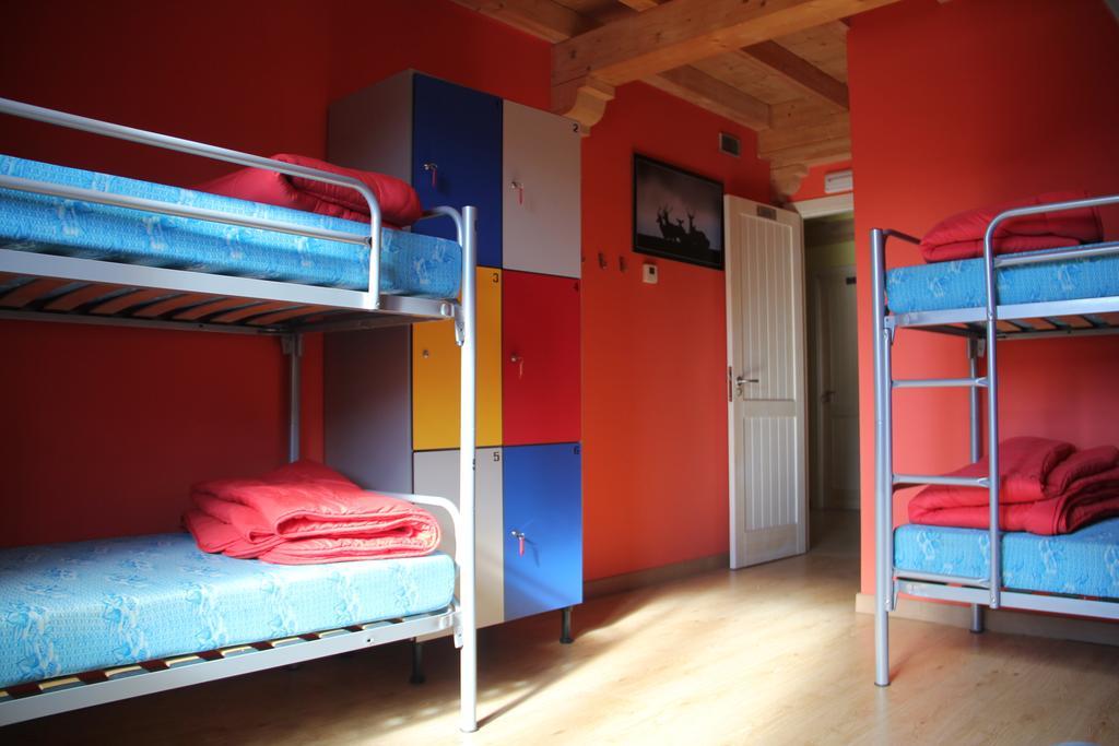Hostel Curavacas Triollo Ruang foto